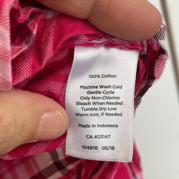 Women’s Talbots sz S pink white burgundy plaid tunic. 5 buttons long sleeve - Picture 4 of 6